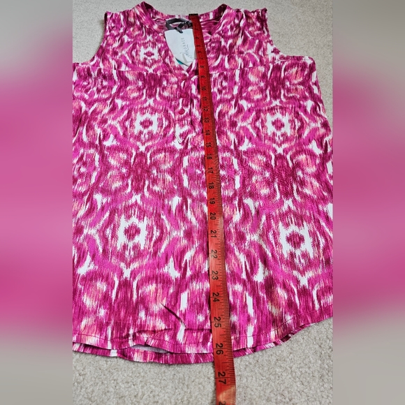 Pink Graphic Flowy Sleeveless Blouse, Teacher Outfit, NWT - Picture 9 of 10